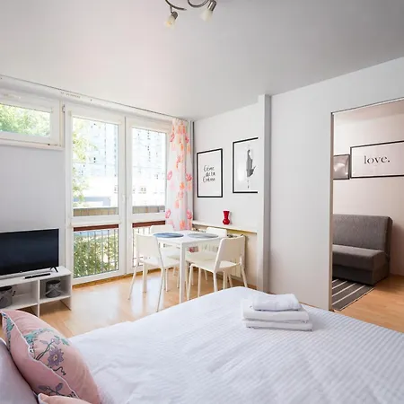 Grzybowska Urban Oasis Apartment *